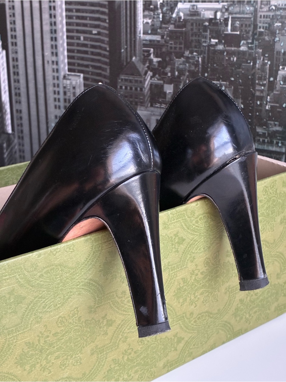 Gucci Black Leather Horsebit Mid-Heel Pumps - Picture 5 of 8